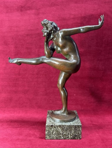 Nude naked erotic lady woman - erotic,